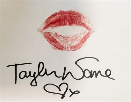 Taylor Wane Lip Print